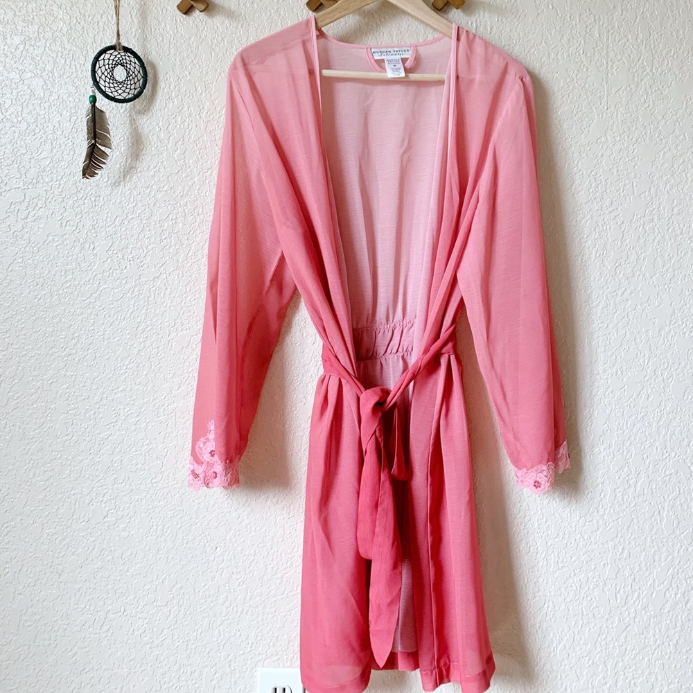 Morgan Taylor Intimates Robe - Picture 1 of 8